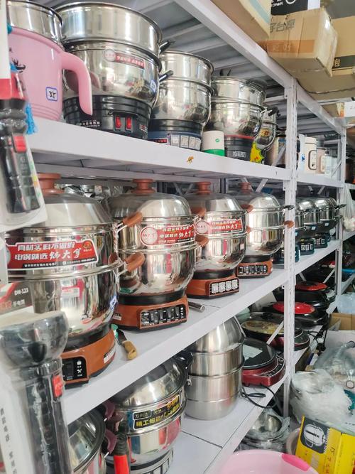 多元商品一站式選購 五金交電、日用百貨與家電燈飾